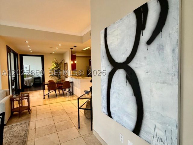 3-bedroom condo for rent in Aventura - 19501 W Country Club Dr TS-03 - MondialRealty