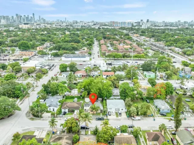 3-bedroom home for sale in Miami - 1122 NW 38th St - MondialRealty