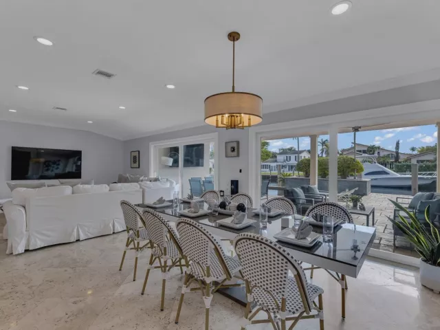 4-bedroom home for rent in Lauderdale By The Sea - 272 Imperial Lane - MondialRealty