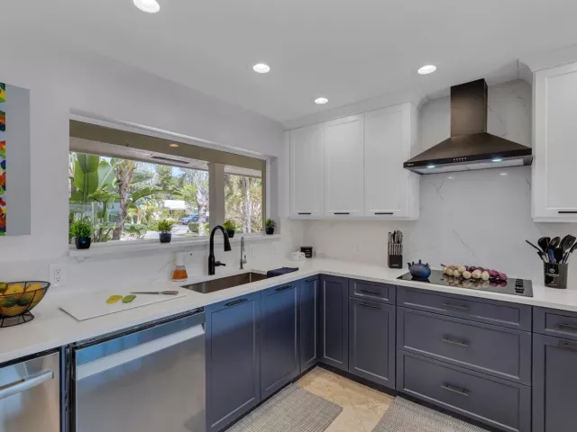 4-bedroom home for rent in Lauderdale By The Sea - 272 Imperial Lane - MondialRealty