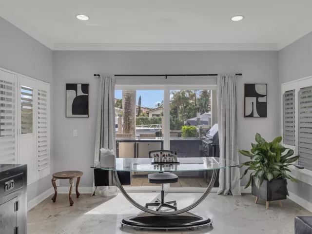 4-bedroom home for rent in Lauderdale By The Sea - 272 Imperial Lane - MondialRealty