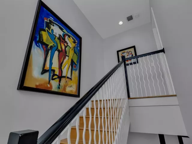 4-bedroom home for rent in Lauderdale By The Sea - 272 Imperial Lane - MondialRealty