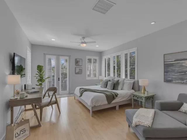 4-bedroom home for rent in Lauderdale By The Sea - 272 Imperial Lane - MondialRealty