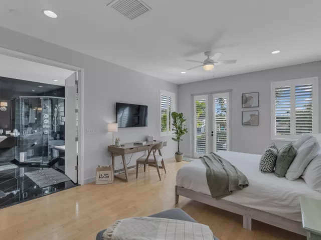 4-bedroom home for rent in Lauderdale By The Sea - 272 Imperial Lane - MondialRealty
