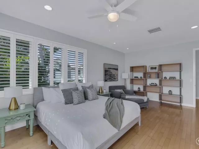 4-bedroom home for rent in Lauderdale By The Sea - 272 Imperial Lane - MondialRealty