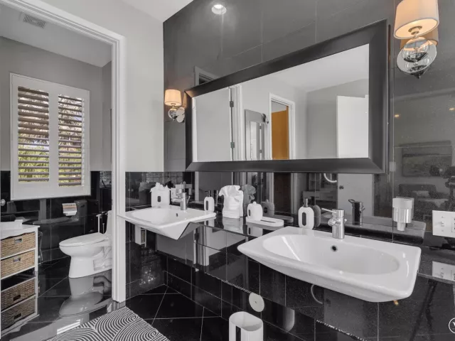 4-bedroom home for rent in Lauderdale By The Sea - 272 Imperial Lane - MondialRealty
