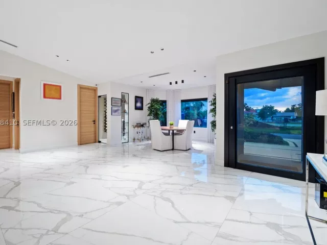 5-bedroom home for sale in North Miami Beach - 16431 NE 34th Ave - MondialRealty