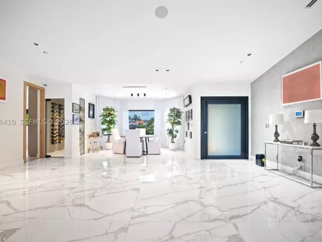 5-bedroom home for sale in North Miami Beach - 16431 NE 34th Ave - MondialRealty