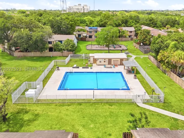 4-bedroom home for sale in Miami - 455 NE 210th Ter - MondialRealty