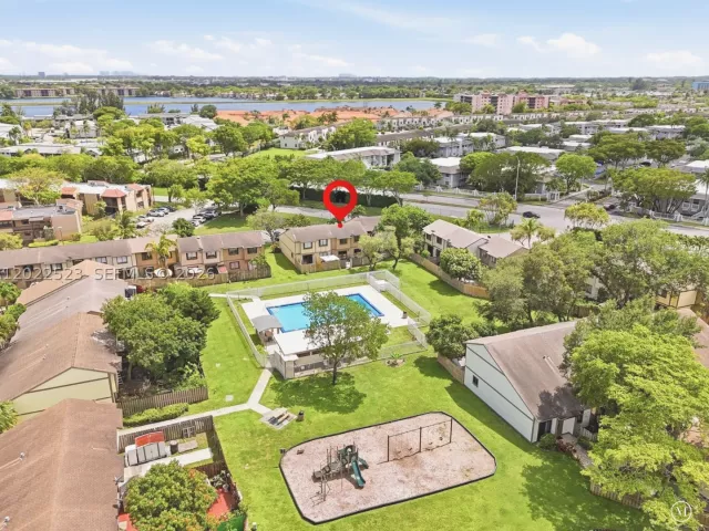 4-bedroom home for sale in Miami - 455 NE 210th Ter - MondialRealty