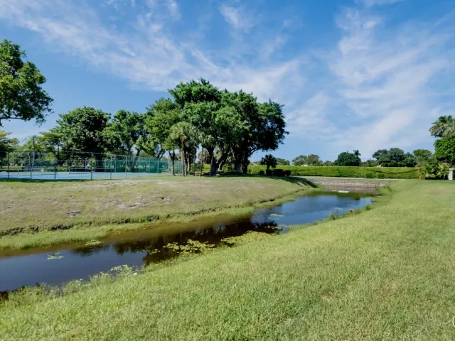 3-bedroom home for sale in Boca Raton - 7940 La Mirada Drive - MondialRealty