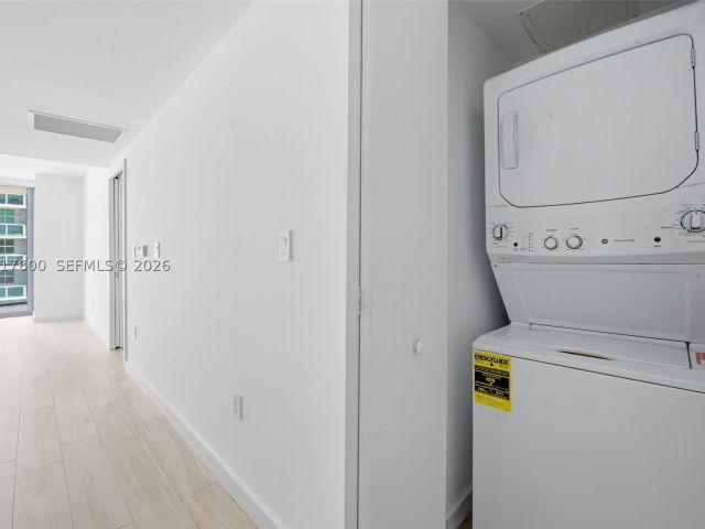 2-bedroom condo for sale in Miami - 1300 S Miami Ave 1411 - MondialRealty