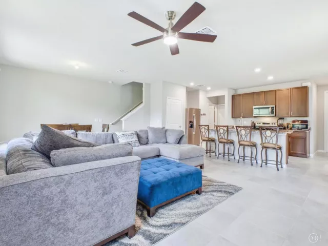 3-bedroom home for sale in West Palm Beach - 5720 Mentmore Drive - MondialRealty