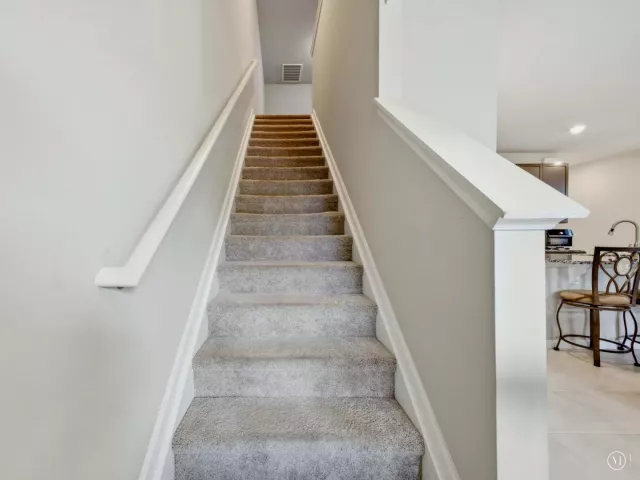 3-bedroom home for sale in West Palm Beach - 5720 Mentmore Drive - MondialRealty