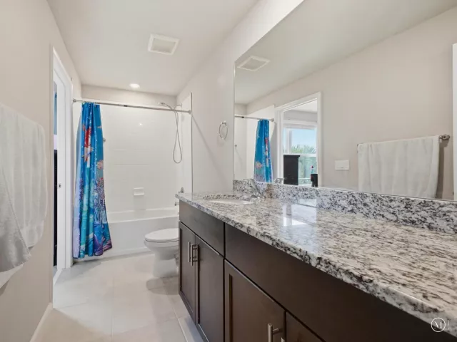 3-bedroom home for sale in West Palm Beach - 5720 Mentmore Drive - MondialRealty