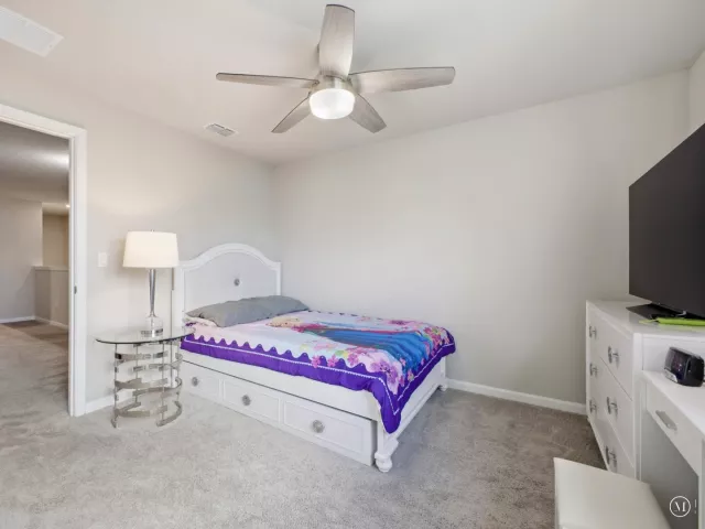 3-bedroom home for sale in West Palm Beach - 5720 Mentmore Drive - MondialRealty