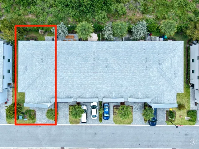 3-bedroom home for sale in West Palm Beach - 5720 Mentmore Drive - MondialRealty