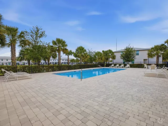3-bedroom home for sale in West Palm Beach - 5720 Mentmore Drive - MondialRealty