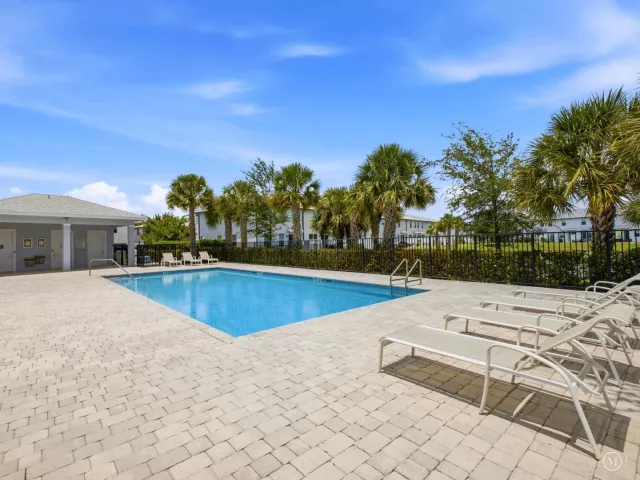 3-bedroom home for sale in West Palm Beach - 5720 Mentmore Drive - MondialRealty