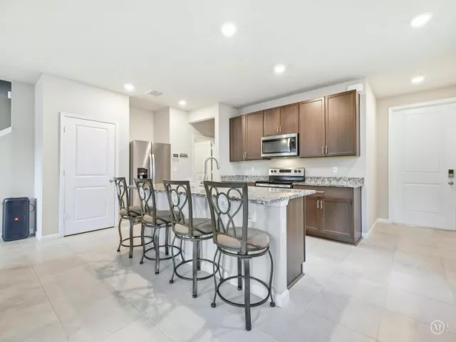 3-bedroom home for sale in West Palm Beach - 5720 Mentmore Drive - MondialRealty