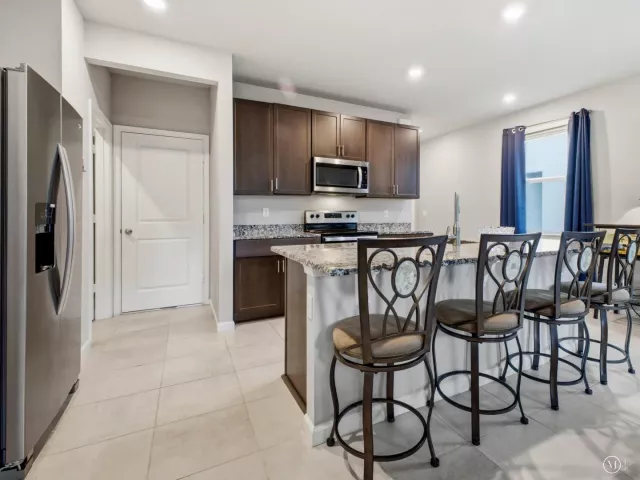 3-bedroom home for sale in West Palm Beach - 5720 Mentmore Drive - MondialRealty