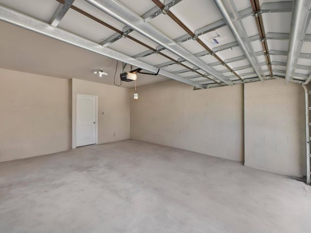 3-bedroom home for sale in West Palm Beach - 5720 Mentmore Drive - MondialRealty