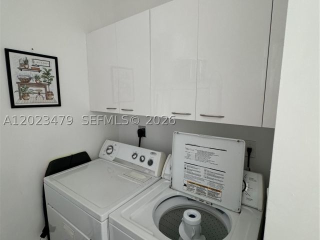 3-bedroom condo for sale in Sunny Isles Beach - 16001 Collins Ave 4006 - MondialRealty