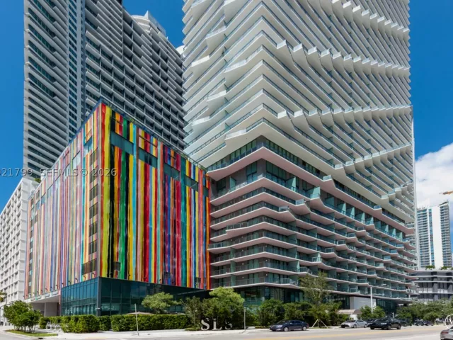 2-bedroom condo for sale in Miami - 1300 S Miami Ave 4709 - MondialRealty