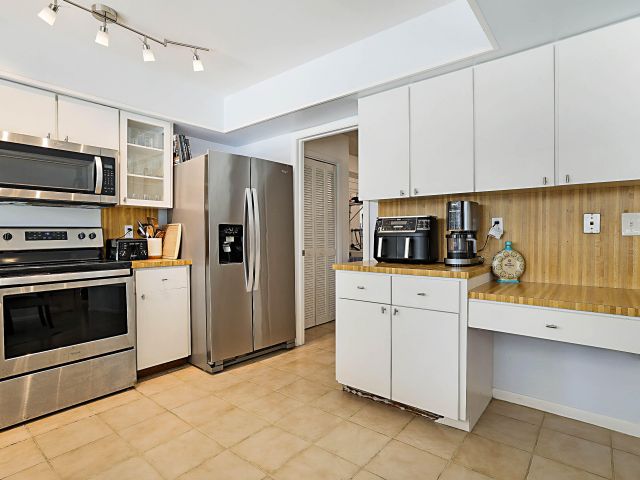 4-bedroom home for sale in Boca Raton - 20869 Sonrisa Way - MondialRealty
