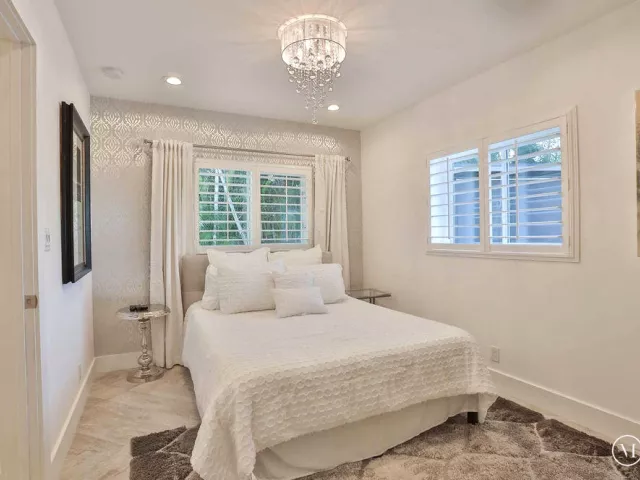 3-bedroom home for rent in Boca Raton - 713 Forsyth Street - MondialRealty