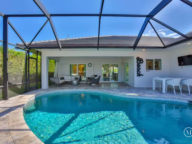 3-bedroom home for rent in Boca Raton - 713 Forsyth Street - MondialRealty