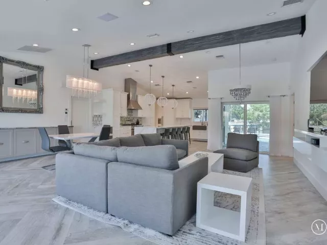 3-bedroom home for rent in Boca Raton - 713 Forsyth Street - MondialRealty
