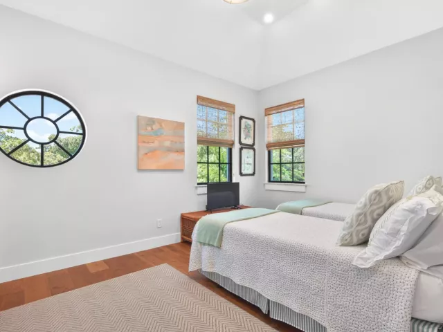 3-bedroom home for sale in West Palm Beach - 240 31st Street - MondialRealty