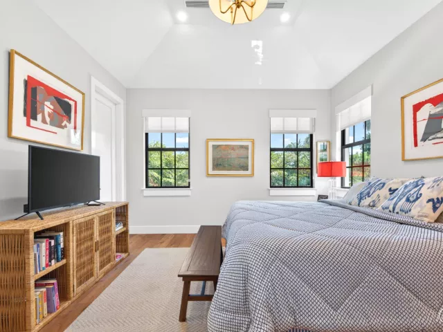 3-bedroom home for sale in West Palm Beach - 240 31st Street - MondialRealty