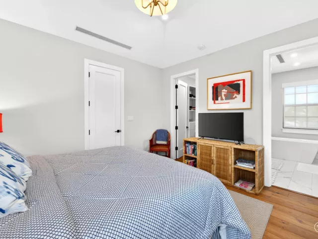 3-bedroom home for sale in West Palm Beach - 240 31st Street - MondialRealty