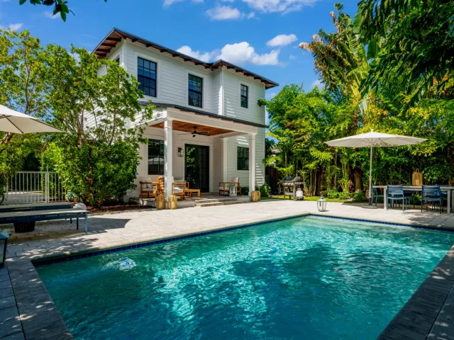 3-bedroom home for sale in West Palm Beach - 240 31st Street - MondialRealty