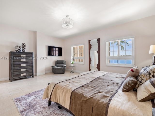 2-bedroom condo for sale in Miami Beach - 2425 Fisher Island Dr 5205 - MondialRealty
