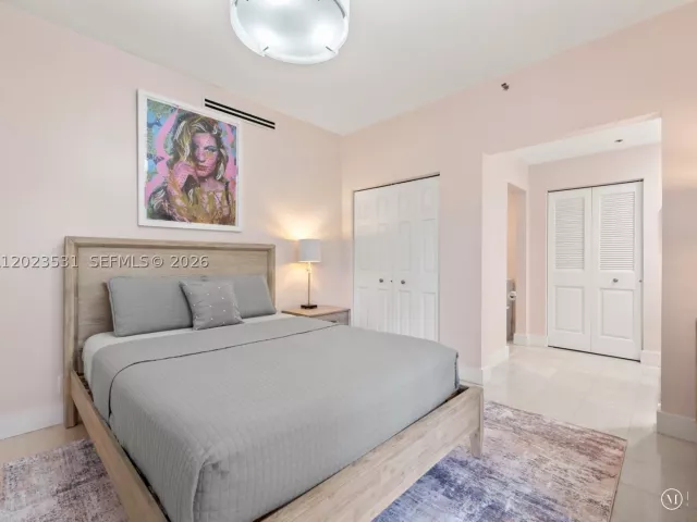 2-bedroom condo for rent in Miami Beach - 2425 Fisher Island Dr 5205 - MondialRealty