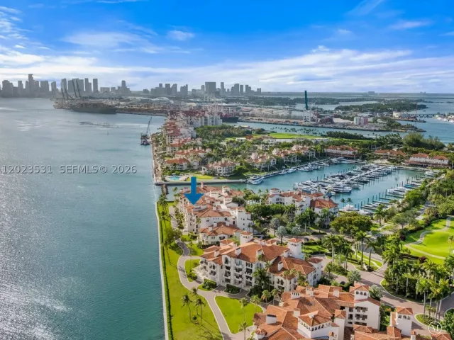 2-bedroom condo for rent in Miami Beach - 2425 Fisher Island Dr 5205 - MondialRealty