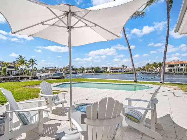 3-bedroom home for rent in Fort Lauderdale - 35 Castle Harbor Isle Drive - MondialRealty
