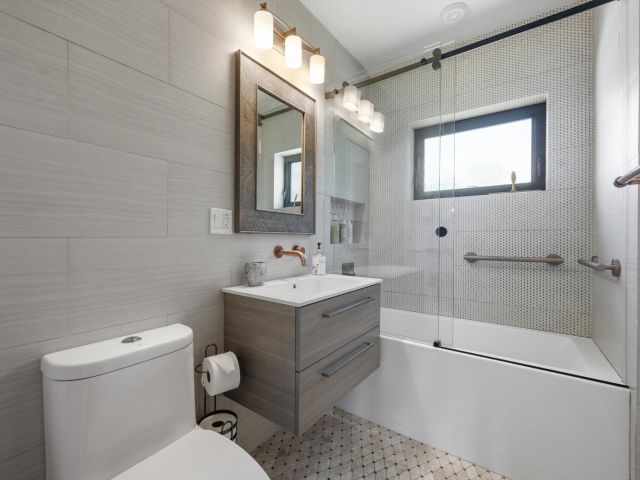 2-bedroom home for sale in Delray Beach - 115 Highland Lane - MondialRealty