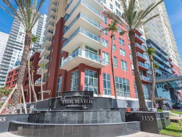 3-bedroom condo for sale in Miami - 1155 Brickell Bay Dr 1202 - MondialRealty