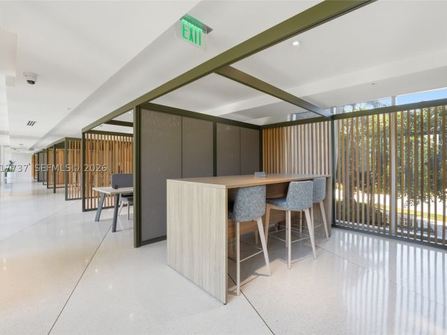 1-bedroom condo for sale in Miami Beach - 1500 Bay Rd 666S - MondialRealty