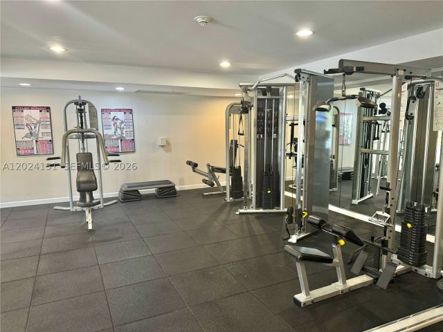 3-bedroom condo for sale in Coral Gables - 55 Merrick Way 831 - MondialRealty