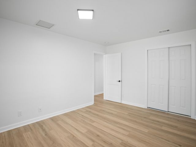 3-bedroom home for rent in West Palm Beach - 401 42nd Street - MondialRealty