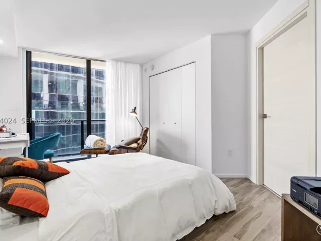 2-bedroom condo for sale in Miami - 801 S Miami Ave 4405 - MondialRealty