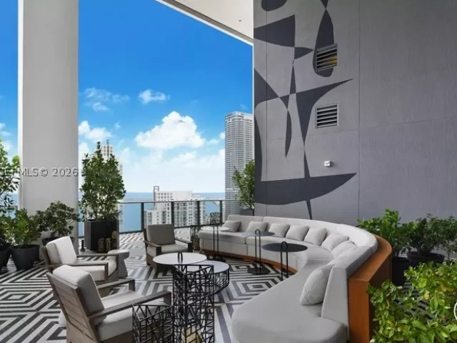 2-bedroom condo for sale in Miami - 801 S Miami Ave 4405 - MondialRealty