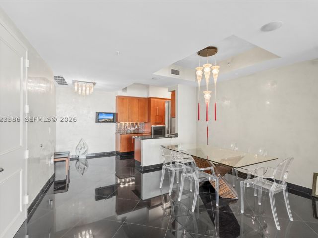 2-bedroom condo for sale in Sunny Isles Beach - 18101 Collins Ave 1502 - MondialRealty