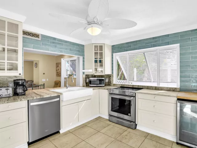 3-bedroom home for rent in Delray Beach - 3218 Palm Drive - MondialRealty