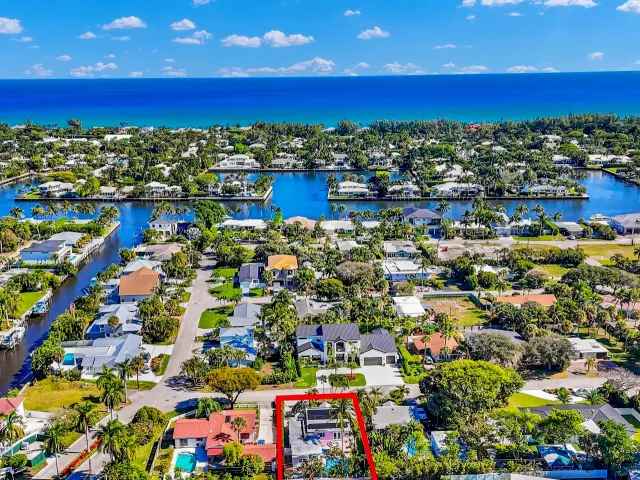3-bedroom home for rent in Delray Beach - 3218 Palm Drive - MondialRealty